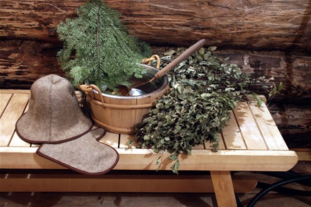 Как правильно мыться и париться с веником в бане.